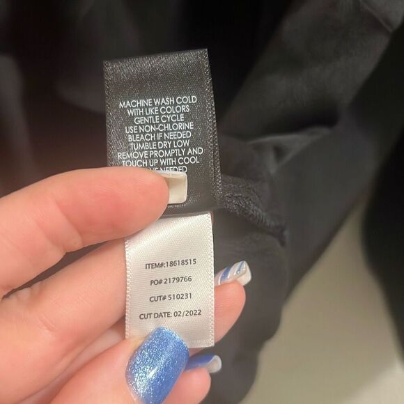 ✨Torrid Off Shoulder Ruffle Black Sz 00 Blouse✨ - Picture 11 of 11